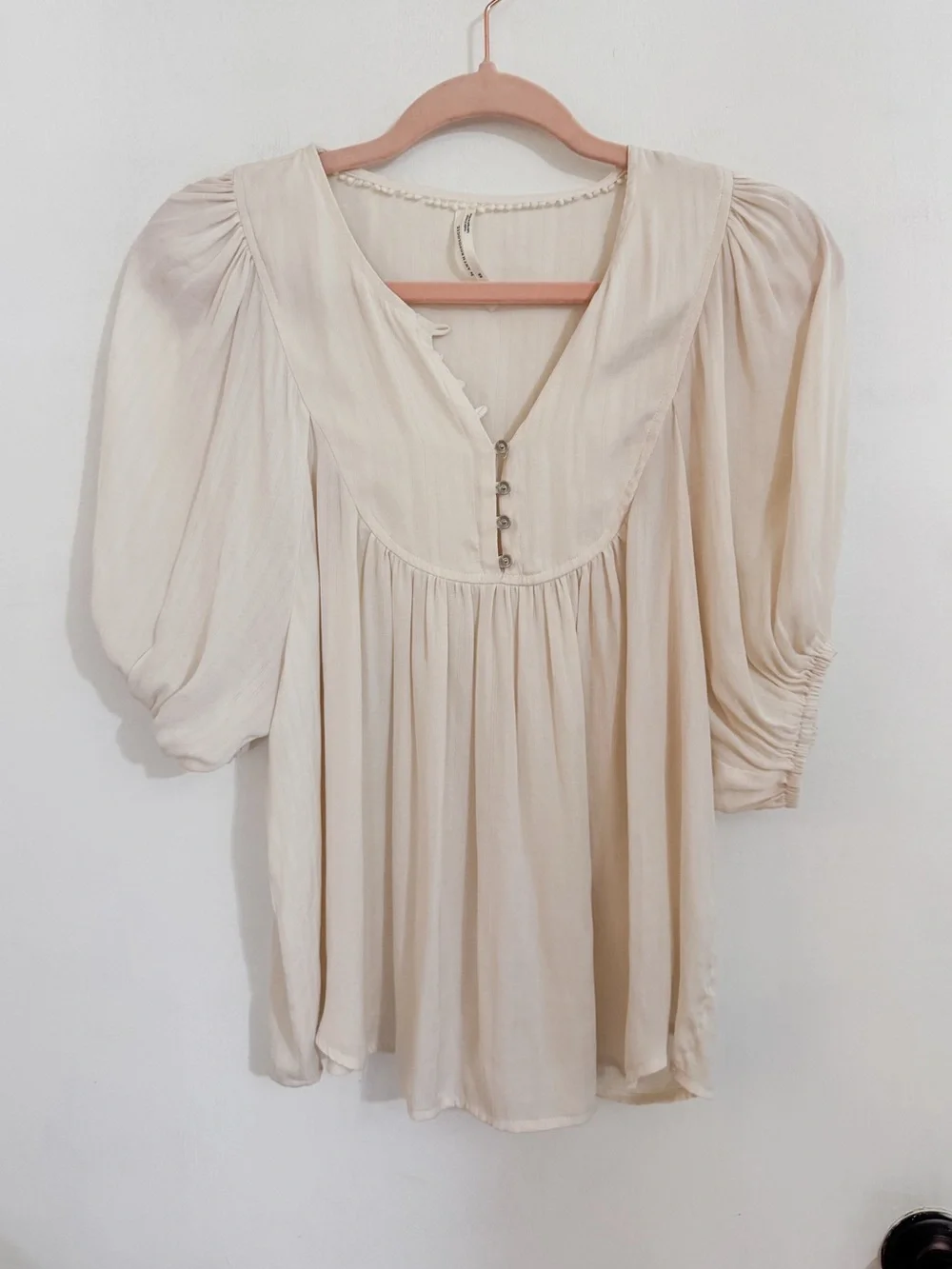 Anthropologie Cream Peasant Blouse with Button Detail XS